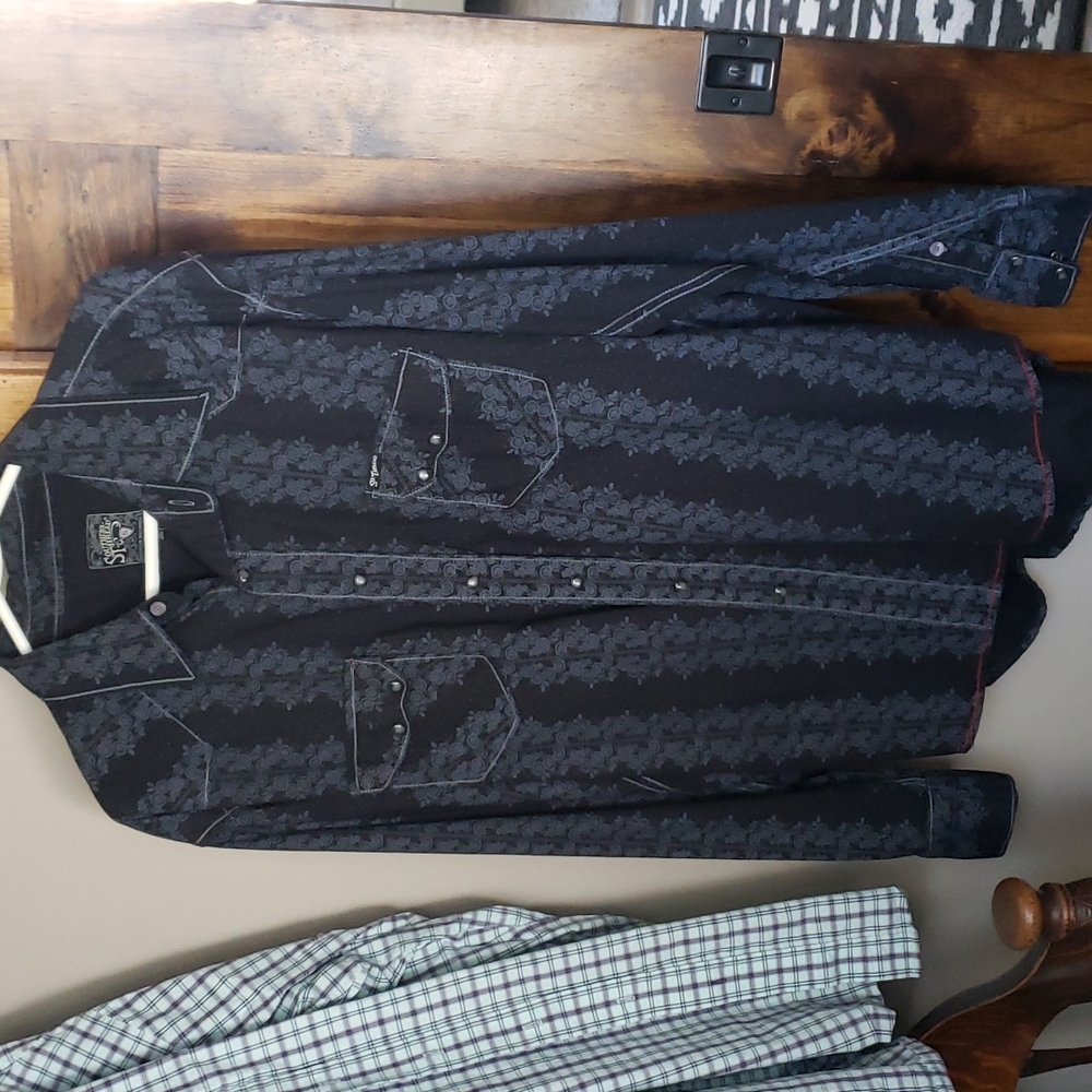 Mens Southern Thread pearl snap shirt